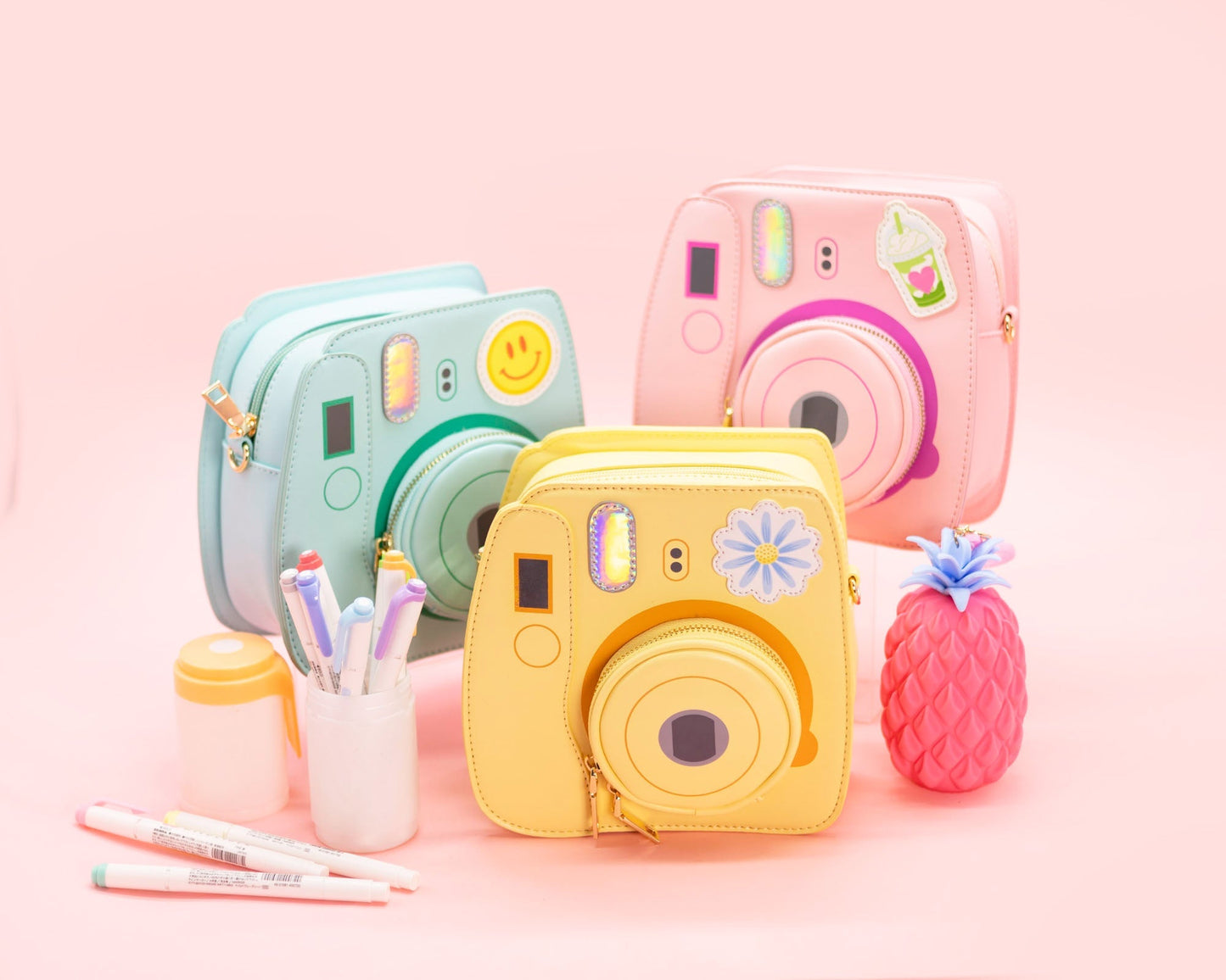 Oh Snap Instant Camera Handbag Pretty Pink Image 2